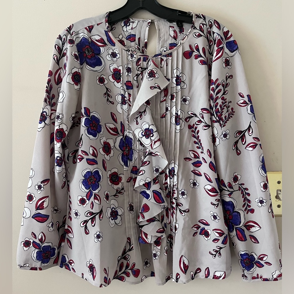 Banana Republic Women's Long Sleeve Pleated Front Floral Blouse
